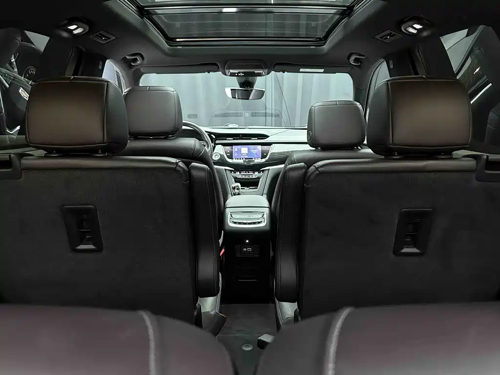 Cadillac XT6 2019 — фото 15