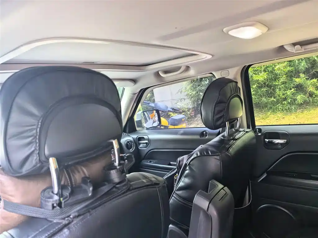 Jeep Patriot 2015 — фото 19