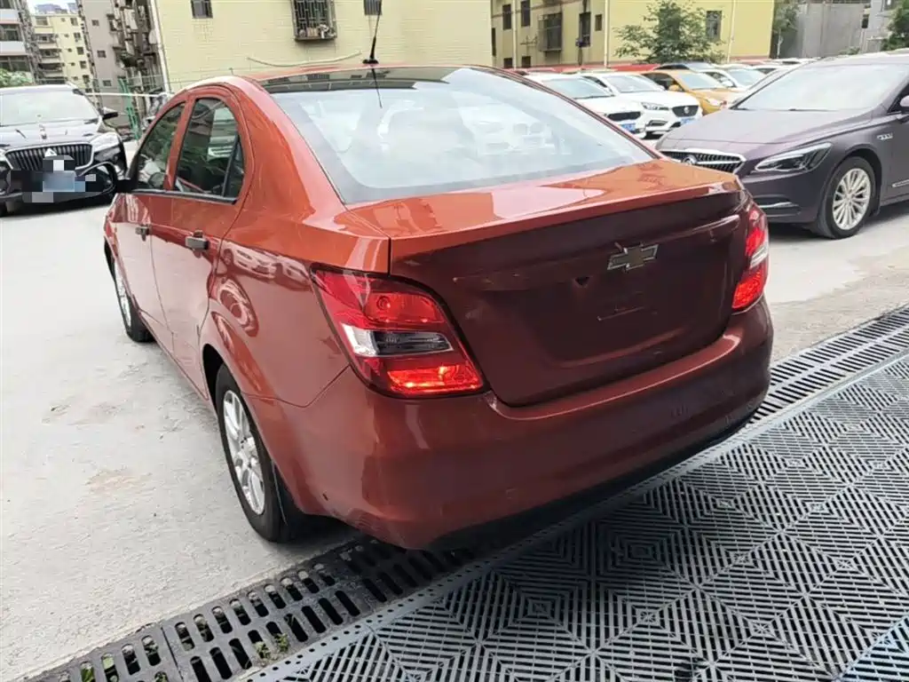 Chevrolet Aveo 2015 — фото 5