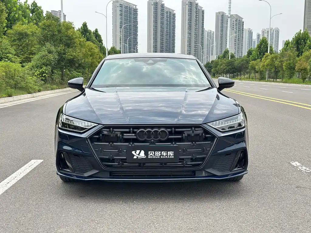 Audi A7L 2022