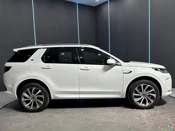 Land Rover Discovery Sport 2021