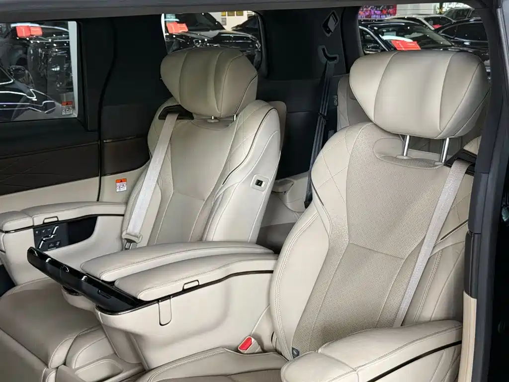 Toyota Vellfire 2025 — фото 19