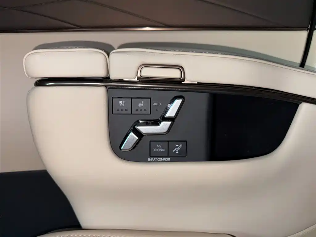 Toyota Vellfire 2025 — фото 21