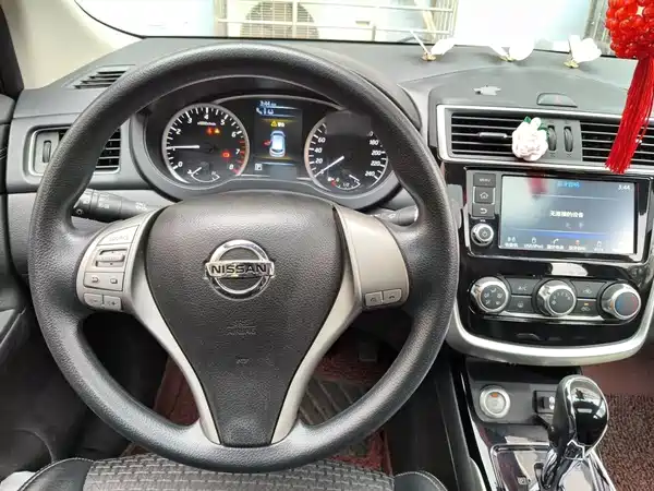Nissan Tiida 2017