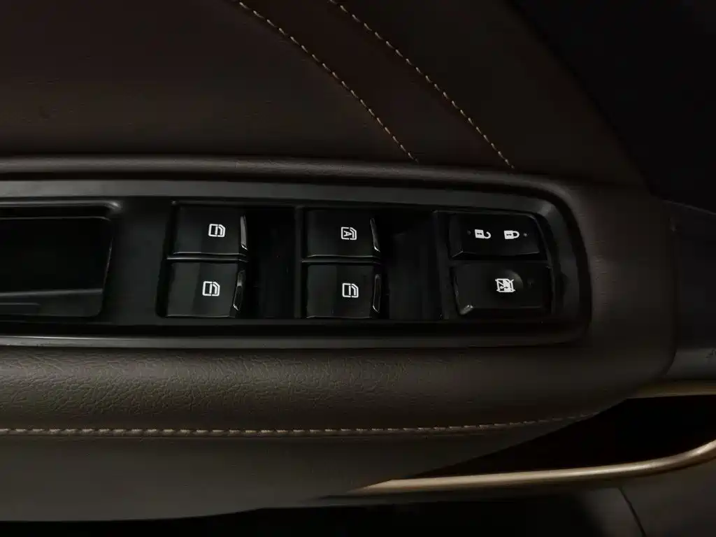 Aion Trumpchi GE3 2018 — фото 9