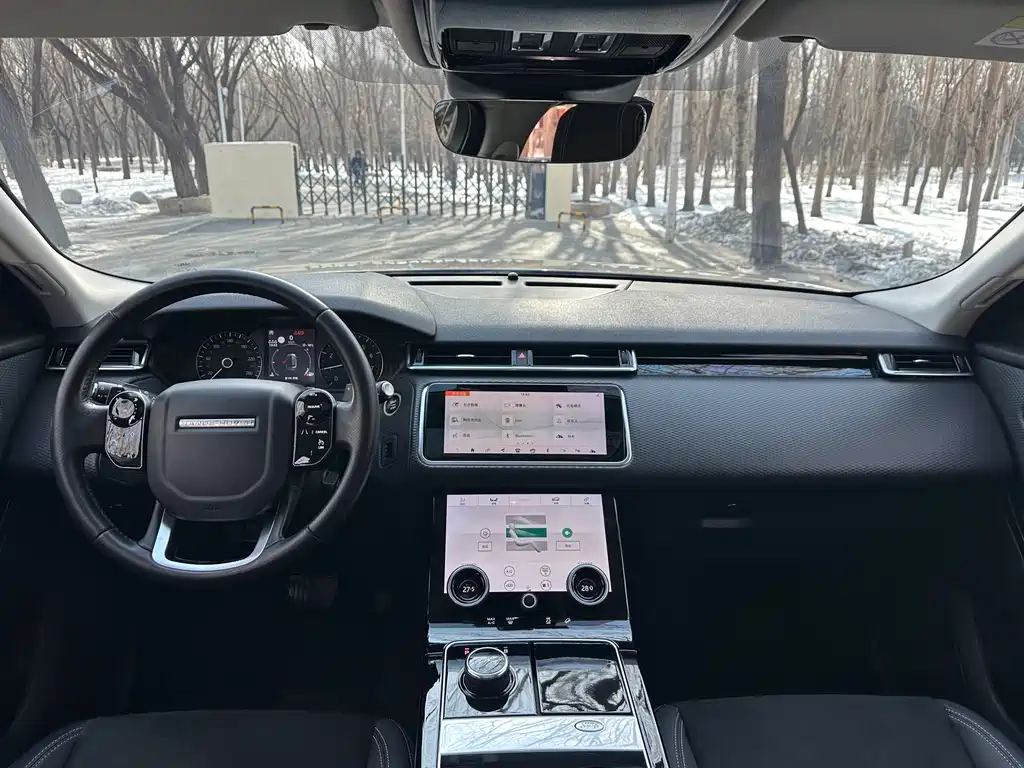 Land Rover Velar 2019 — фото 10