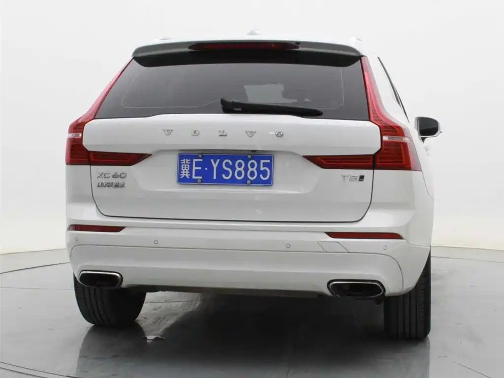 Volvo XC60 2019 — фото 14