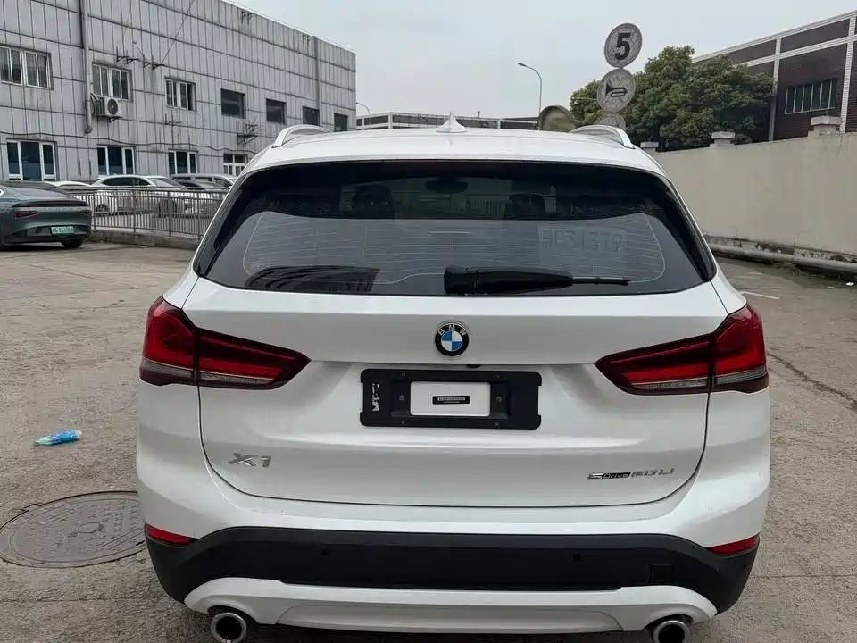 BMW X1 2020 — фото 8