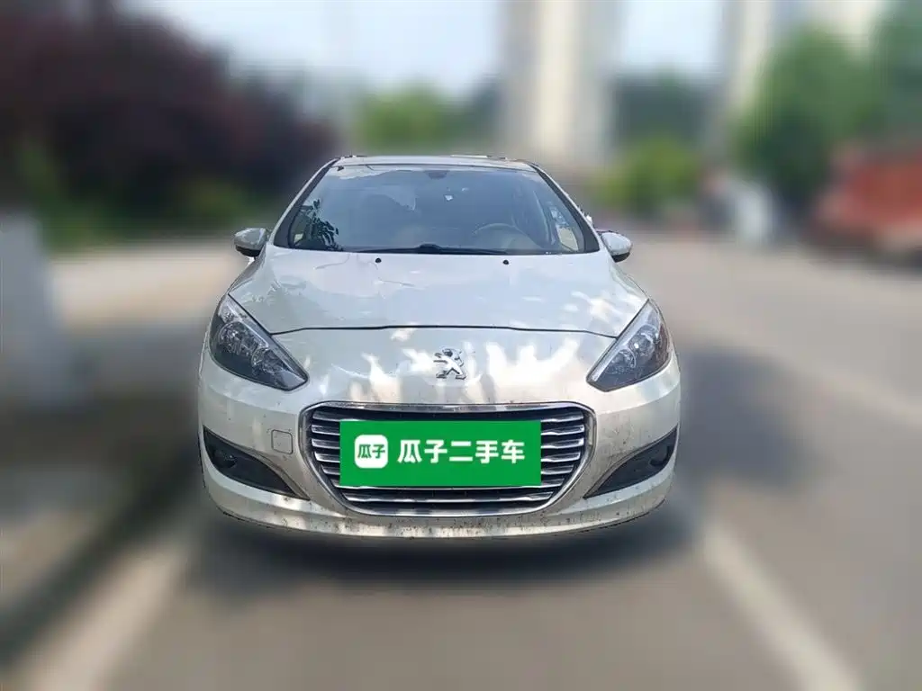 Peugeot 308 2016 — фото 24