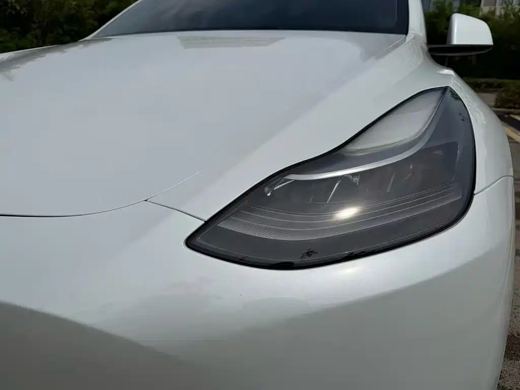 Tesla Model Y 2022 — фото 10