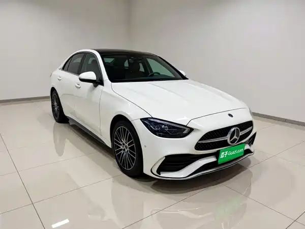 Mercedes-Benz C-Class 2024