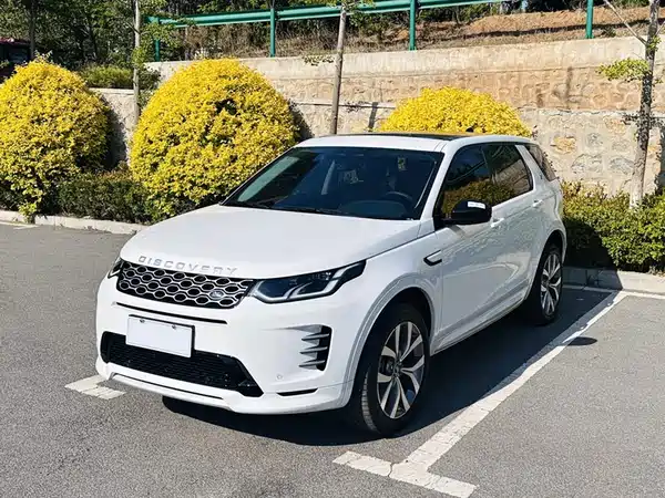 Land Rover Discovery Sport 2025