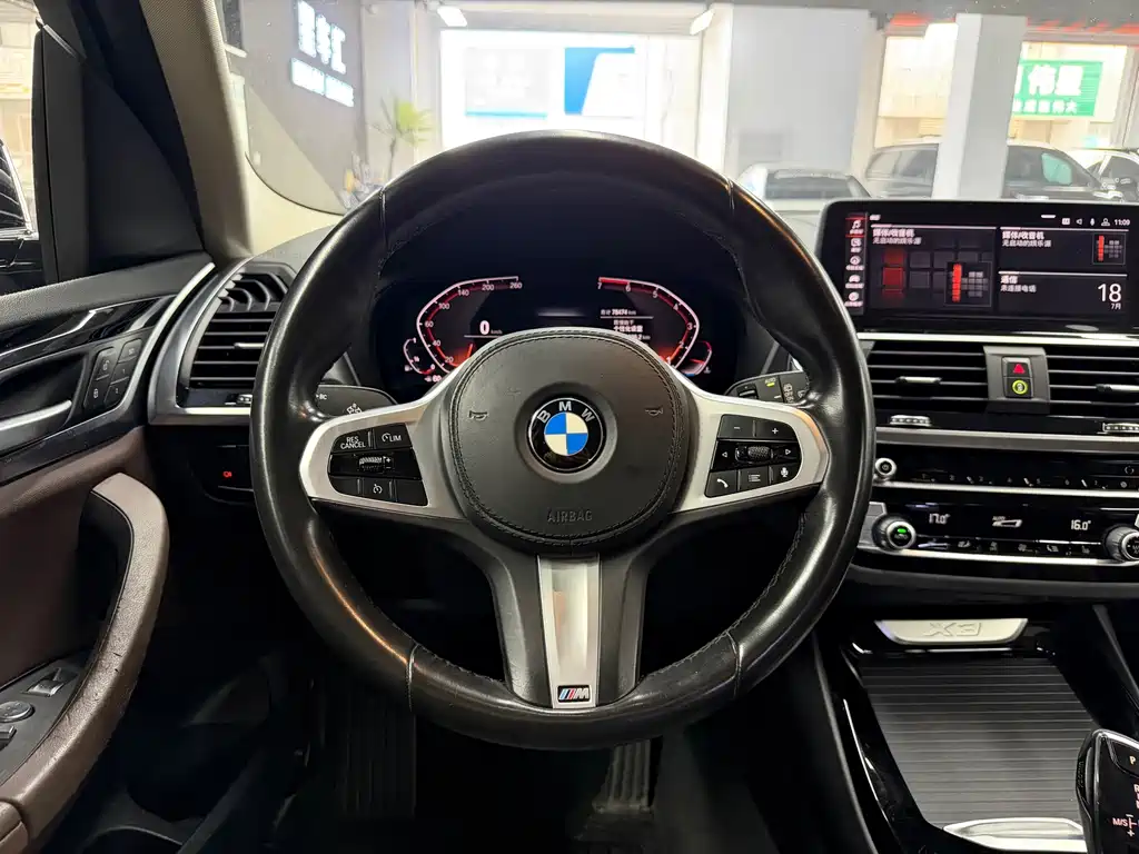 BMW X3 2020 — фото 8