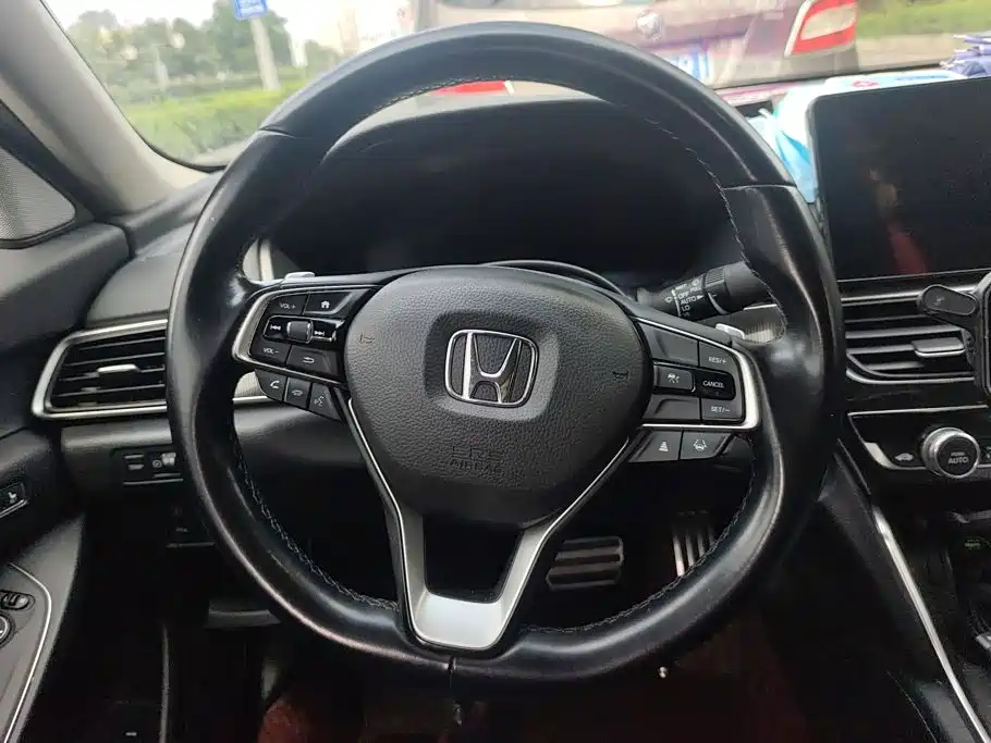 Honda Accord 2022 — фото 15
