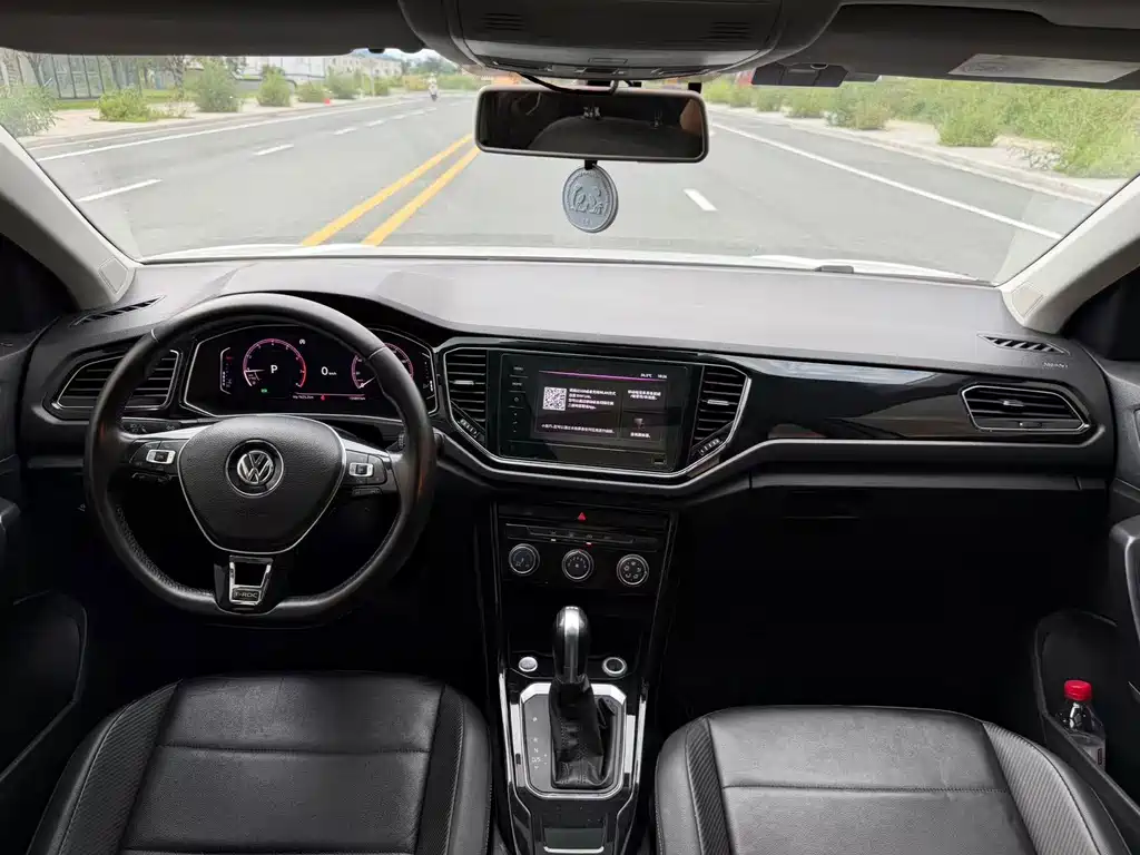 Volkswagen T-Roc 2019