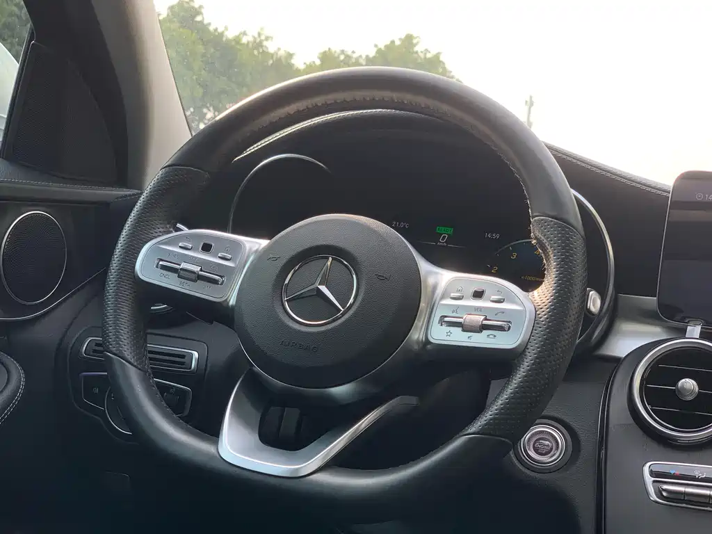 Mercedes-Benz C-Class 2020 — фото 19