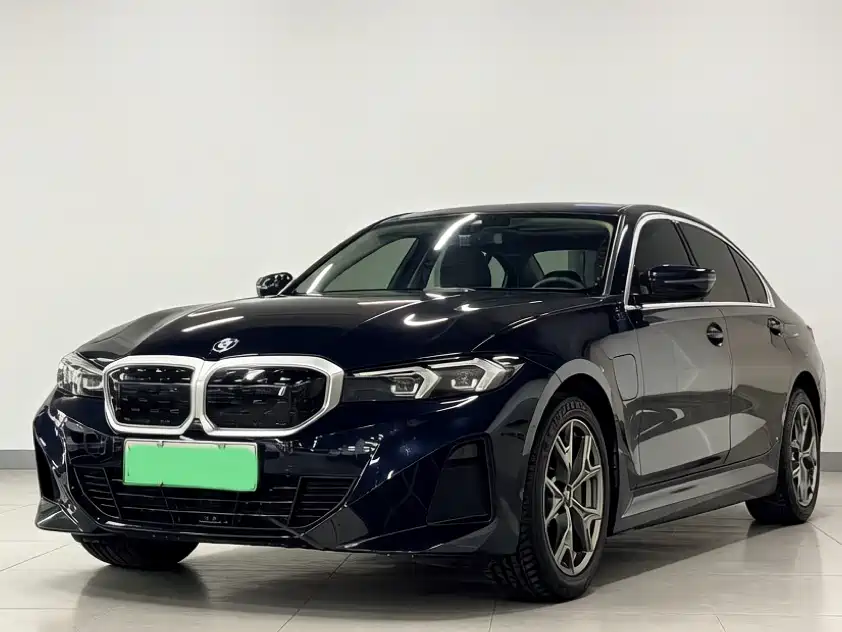 BMW i3 2024 — фото 1