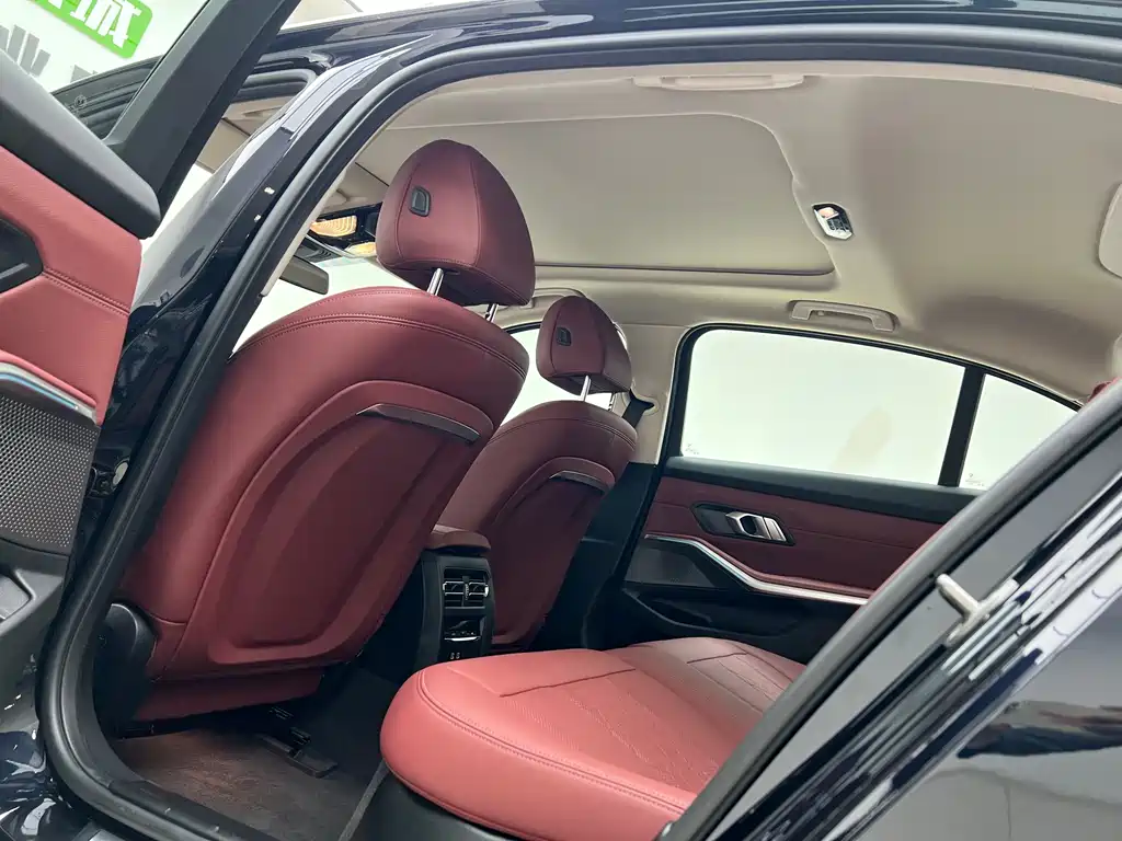BMW i3 2024 — фото 11