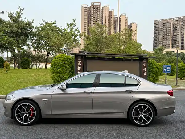 BMW 5 Series 2012