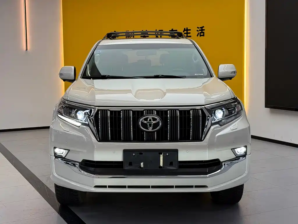 Toyota Prado 2019 — фото 2