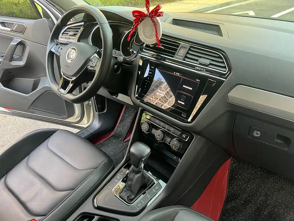 Volkswagen Tiguan L 2020 — фото 13