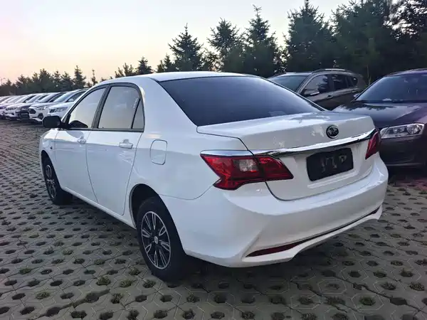 BYD F3 2021