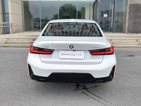 BMW 3 Series 2025