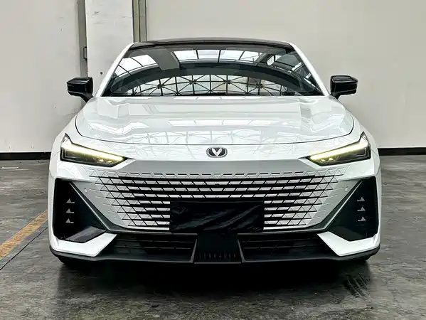 Changan UNI-V 2023
