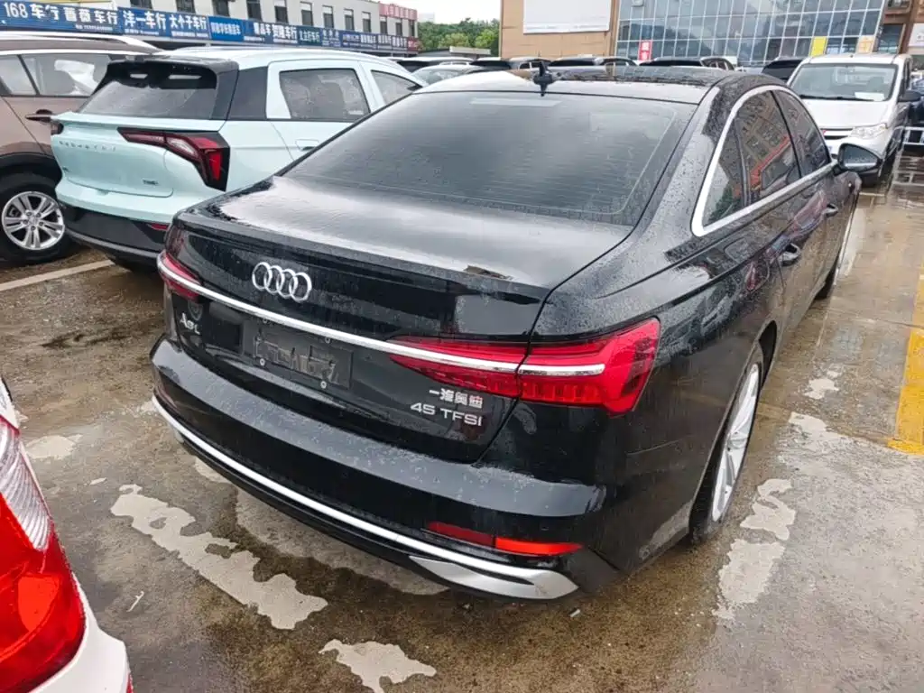 Audi A6L 2023