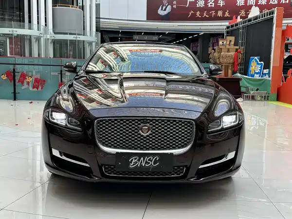Jaguar XJ 2016