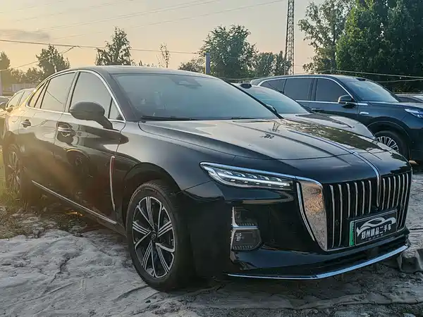 Hongqi H5 PHEV 2025