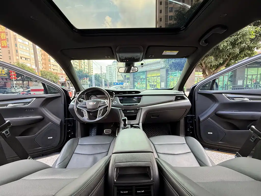 Cadillac XT5 2022 — фото 28