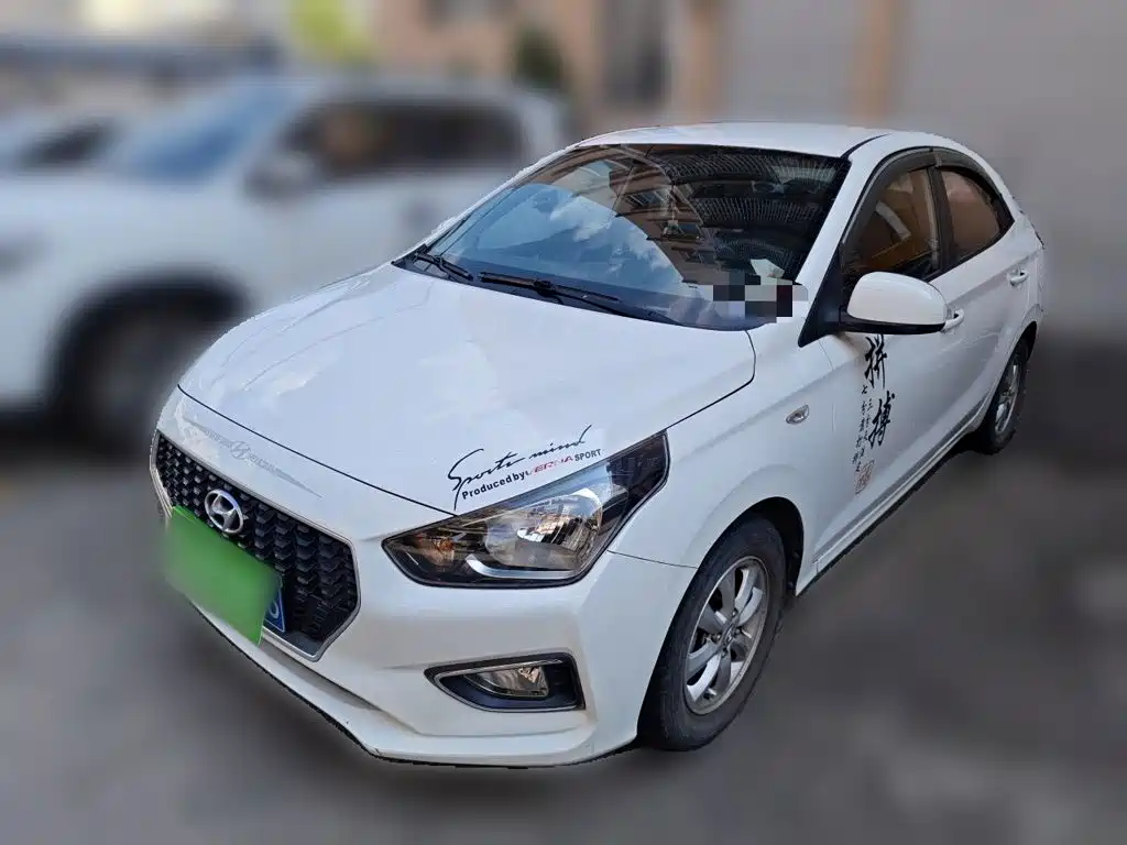 Hyundai Accent 2019 — фото 1