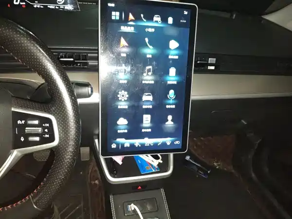 Neta V 2021
