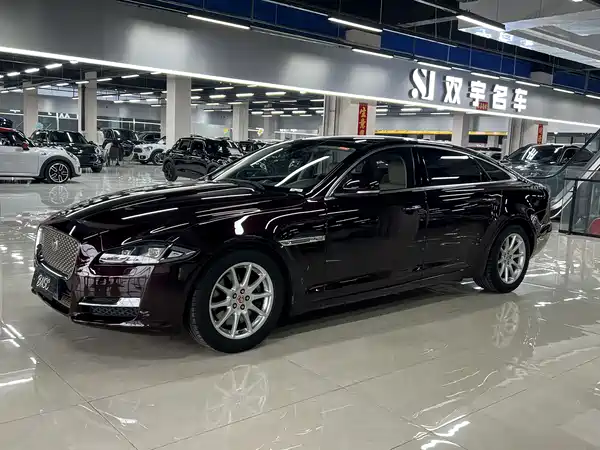 Jaguar XJ 2016