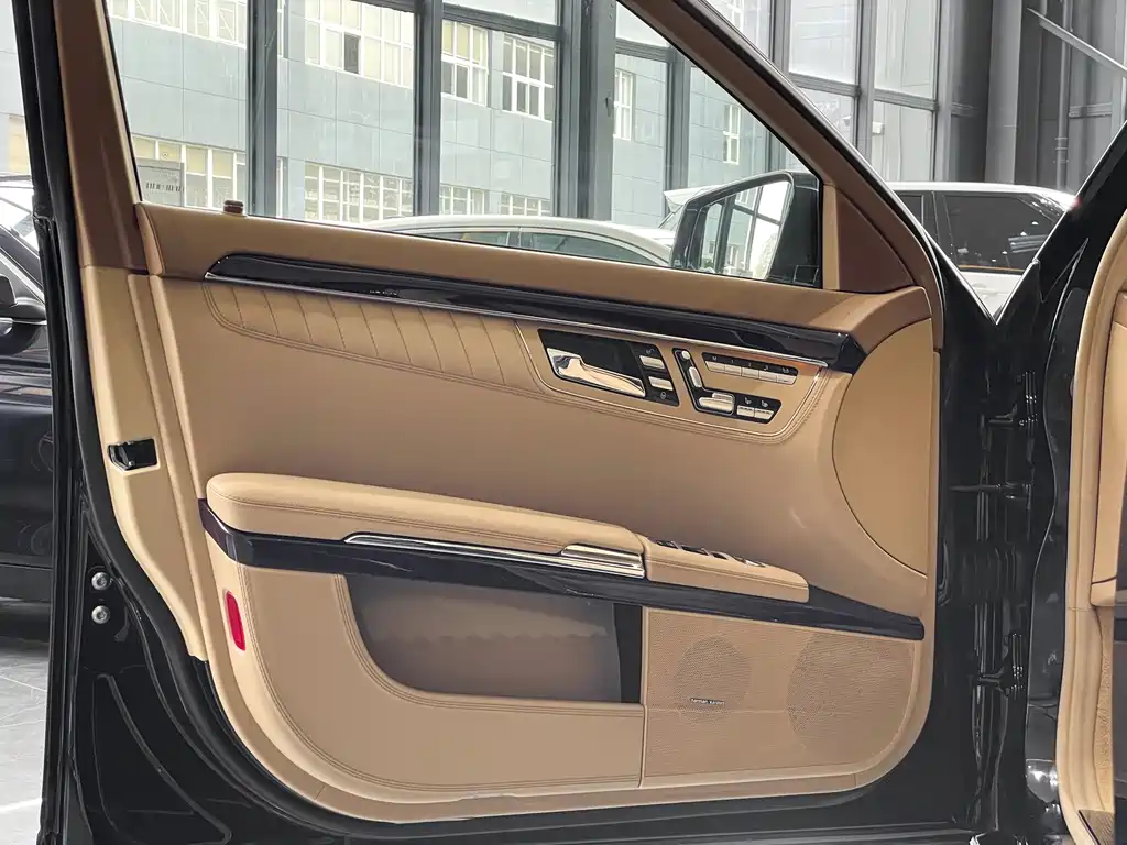 Mercedes-Benz S-Class 2014 — фото 12