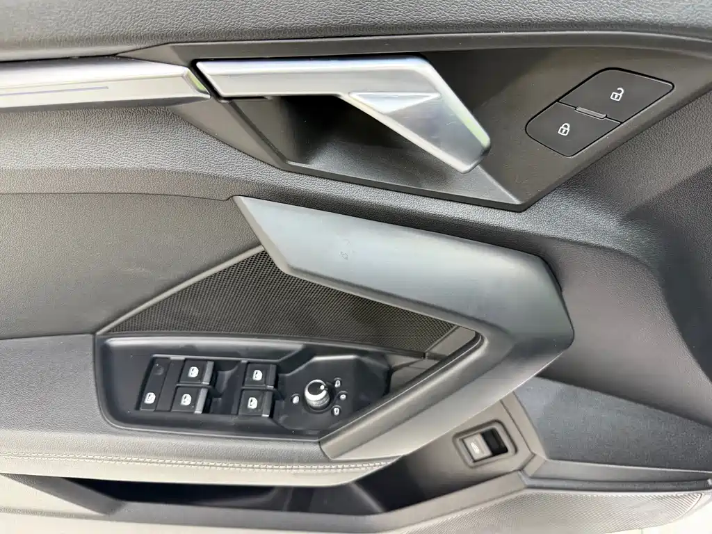 Audi A3 2022 — фото 12