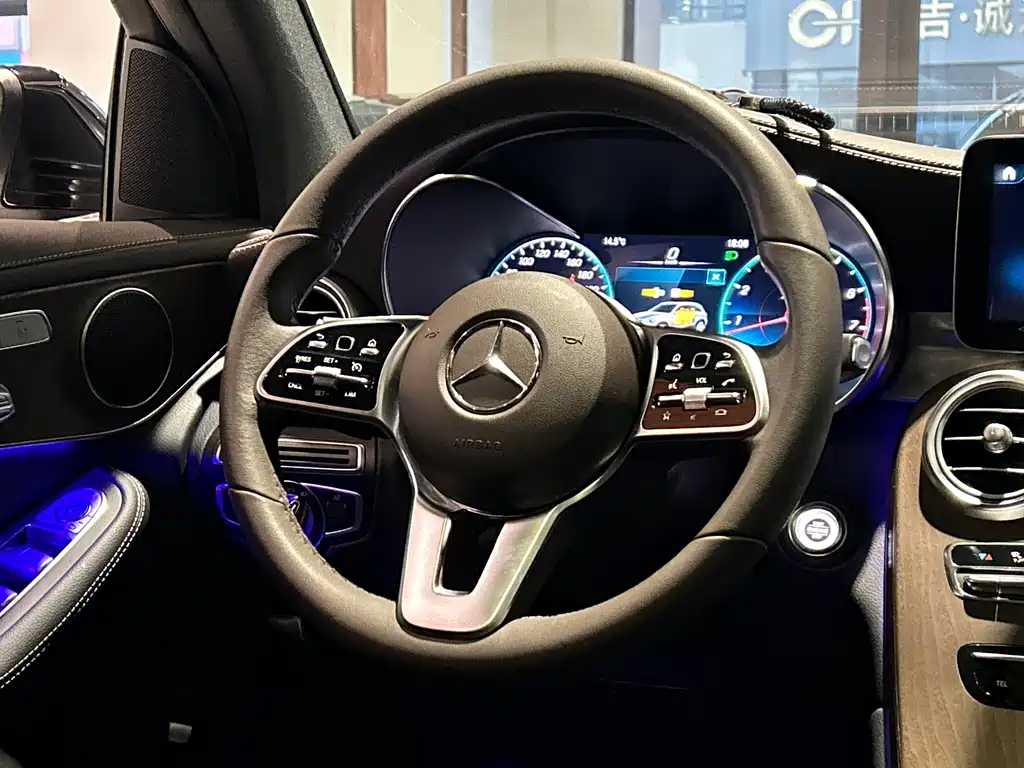 Mercedes-Benz GLC 2022 — фото 20