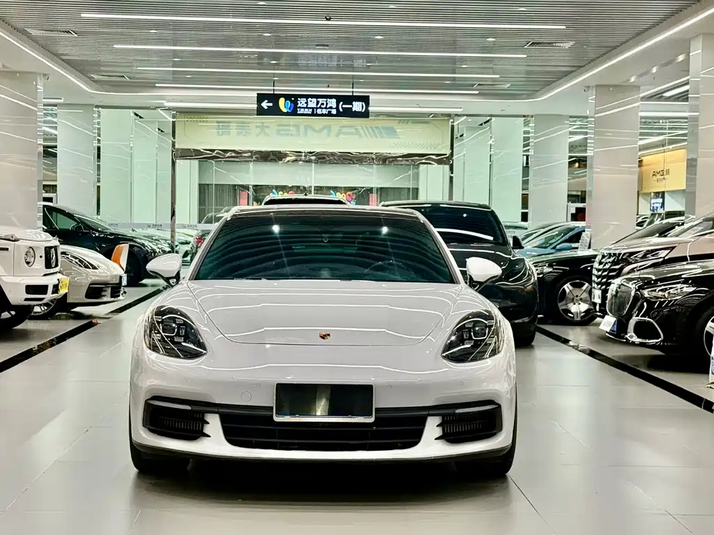 Porsche Panamera 2019 — фото 2