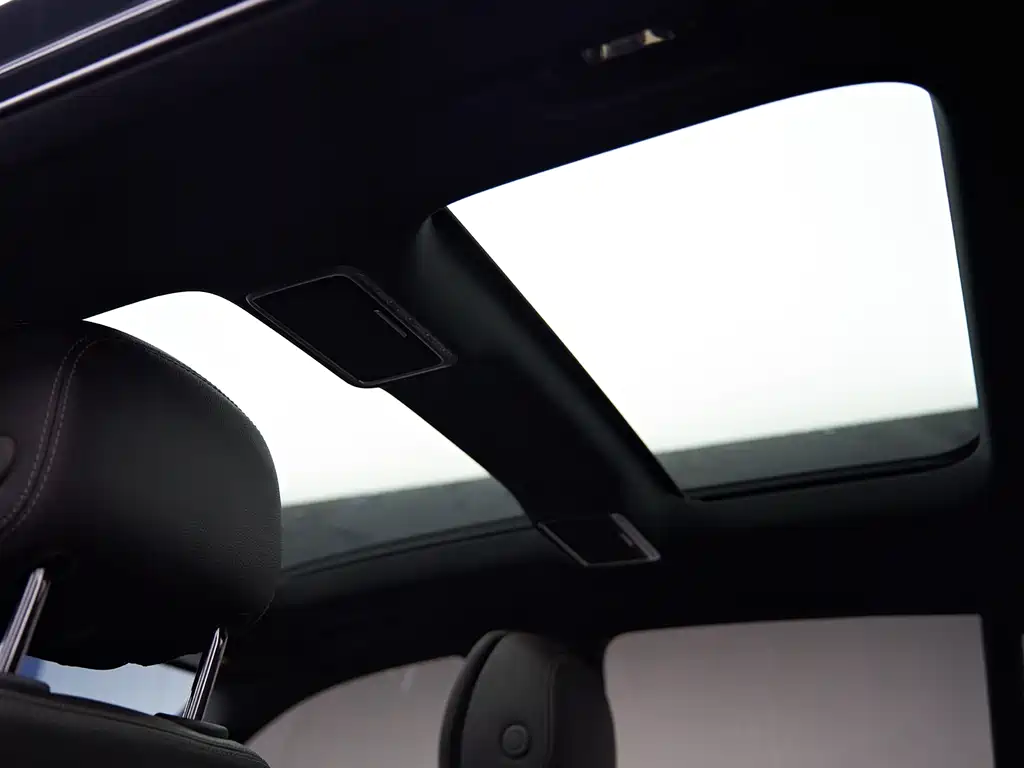 Mercedes-Benz GLC 2023 — фото 16