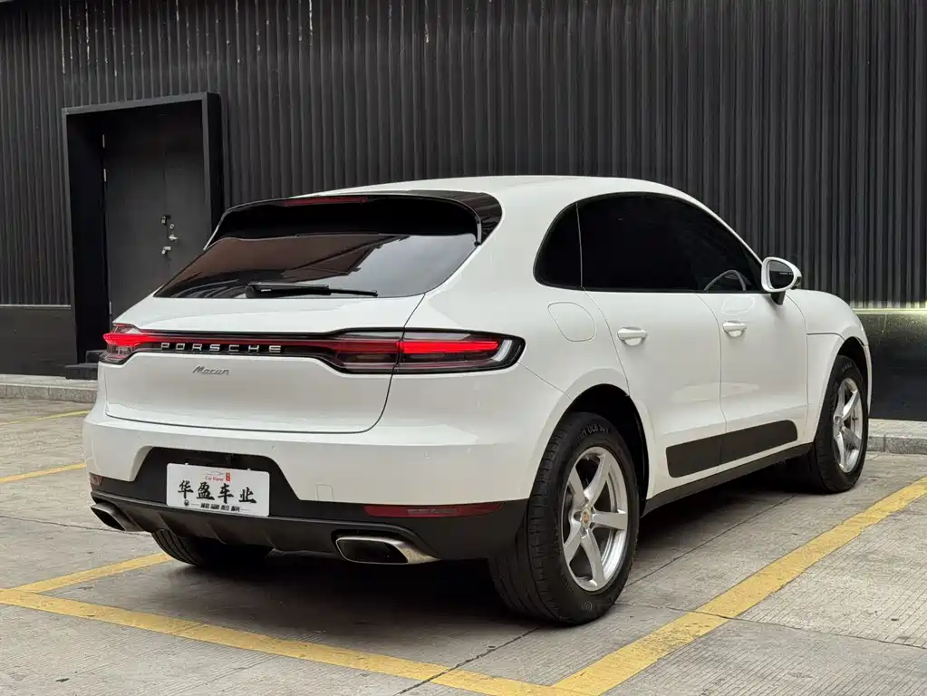 Porsche Macan 2020 — фото 8