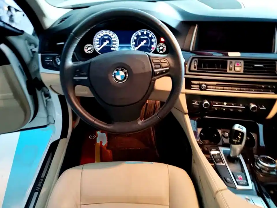 BMW 5 Series 2014 — фото 6