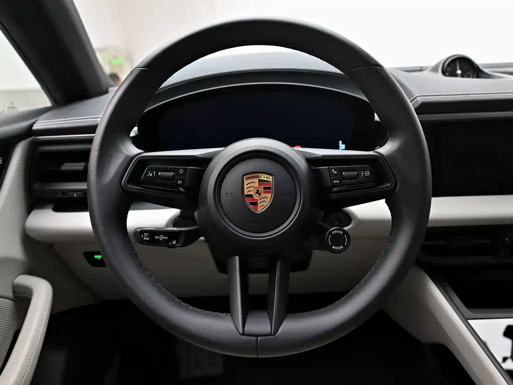 Porsche Macan New Energy 2025 — фото 11