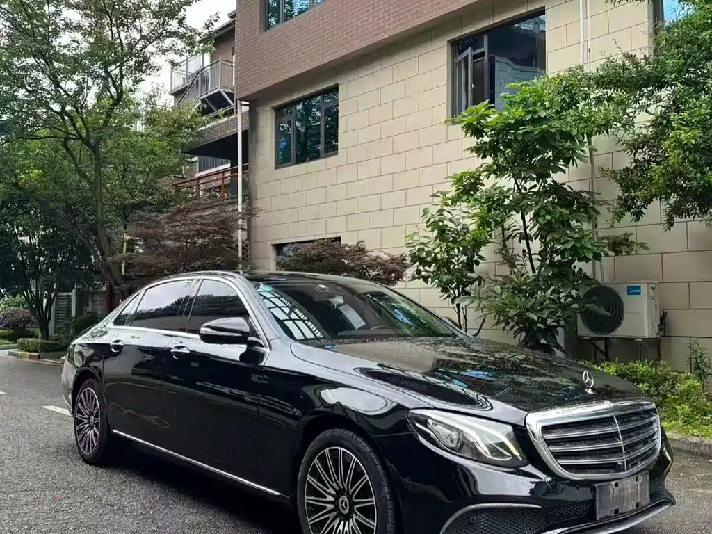 Mercedes-Benz E-Class 2018