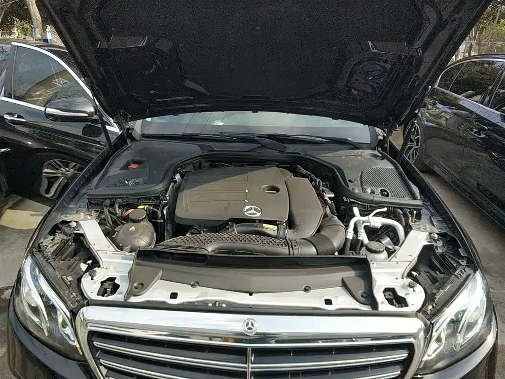 Mercedes-Benz E-Class 2020 — фото 10