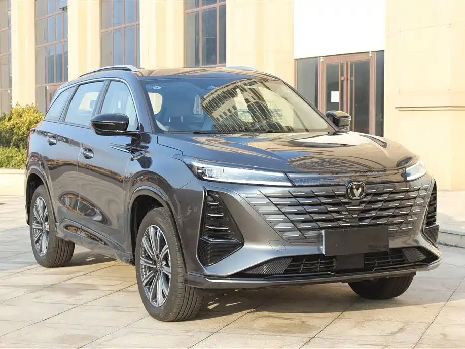 Changan CS75 PLUS 2025 — фото 4