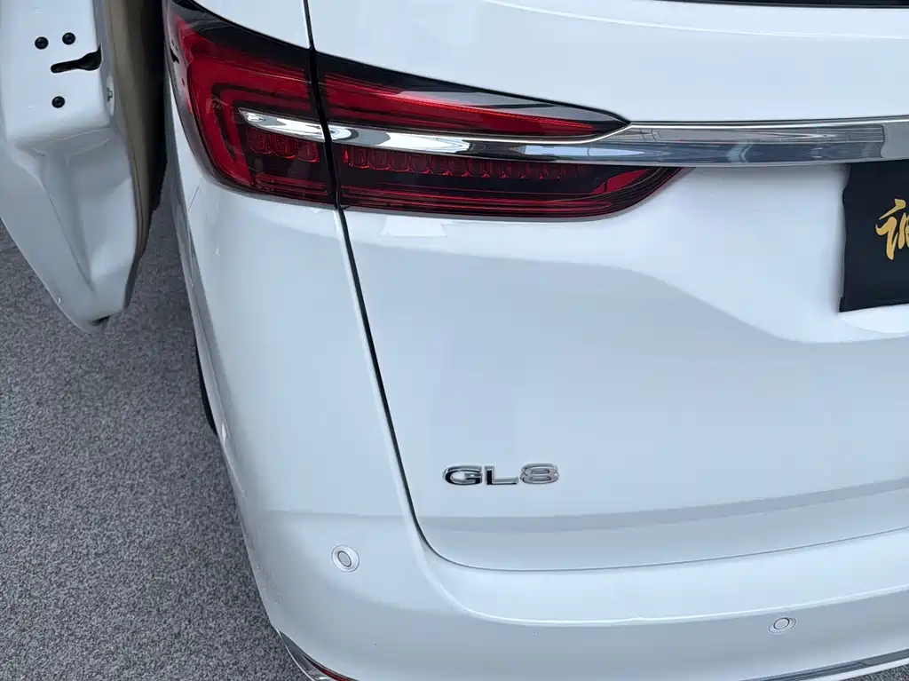Buick GL8 2024