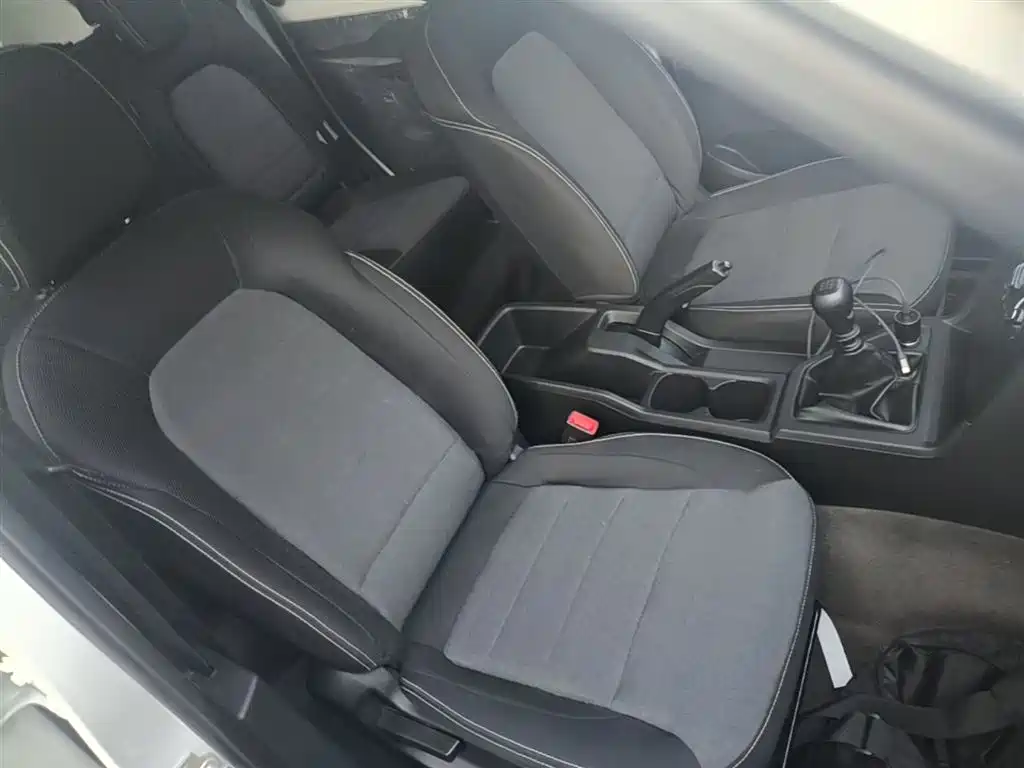 Wuling Hongguang PLUS 2023 — фото 25