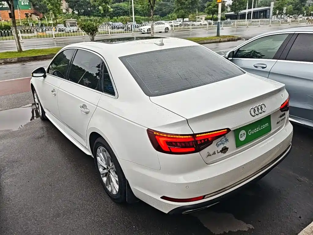 Audi A4L 2020