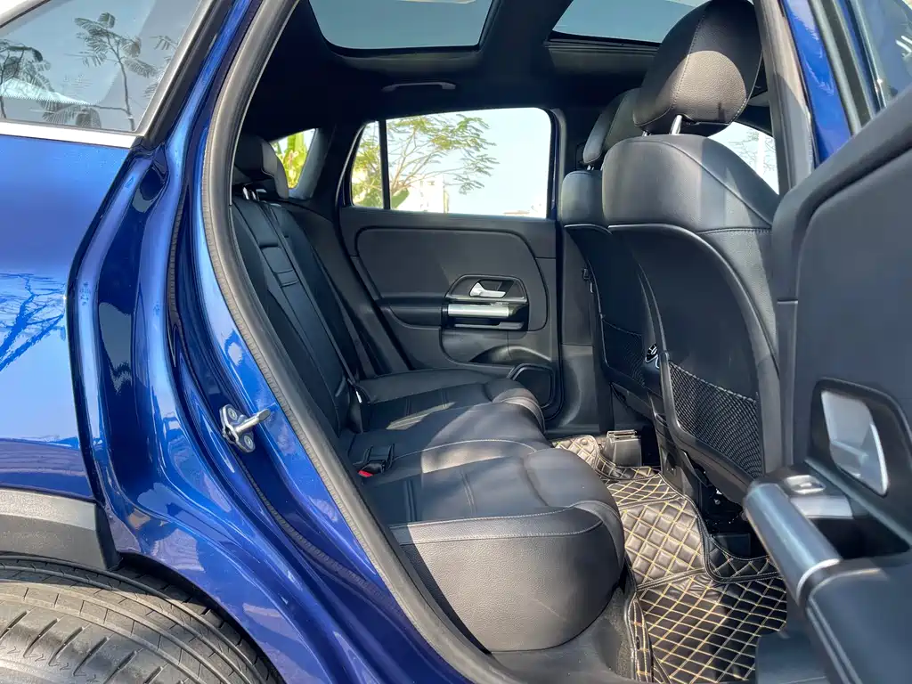 Mercedes-Benz GLA 2023 — фото 15